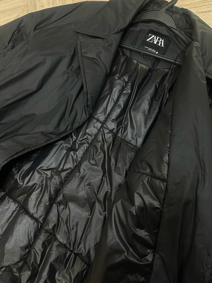 Димесезонный плащ Zara