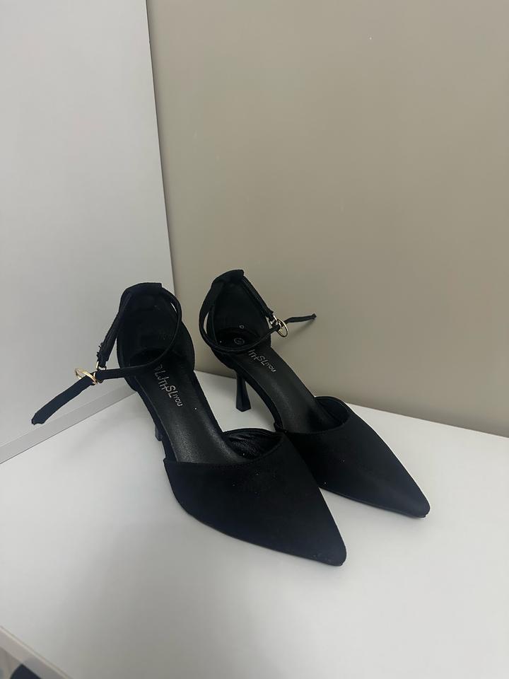 Женские туфли замшевые