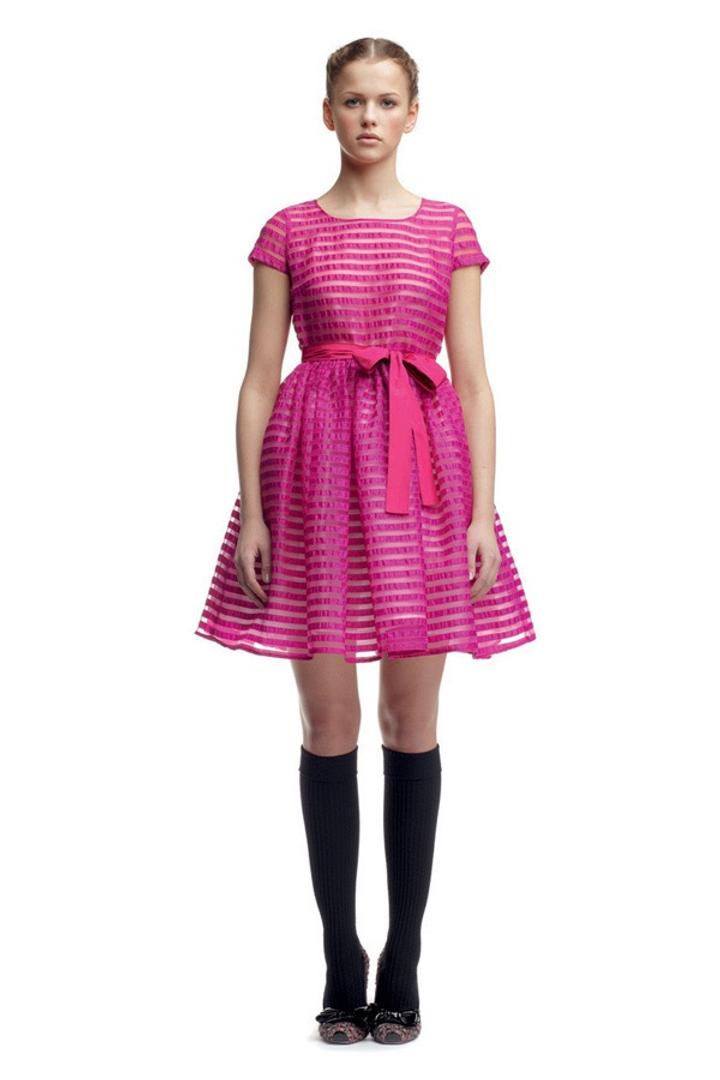 Розовое платье Red Valentino