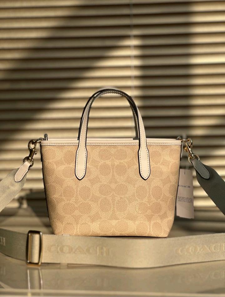 Сумочка Coach City mini, 100% оригинал, натуральная кожа, канва, широкий ремешок