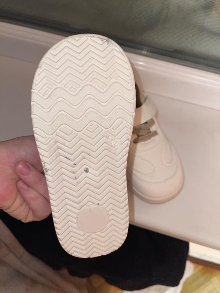 Детские кроссовки