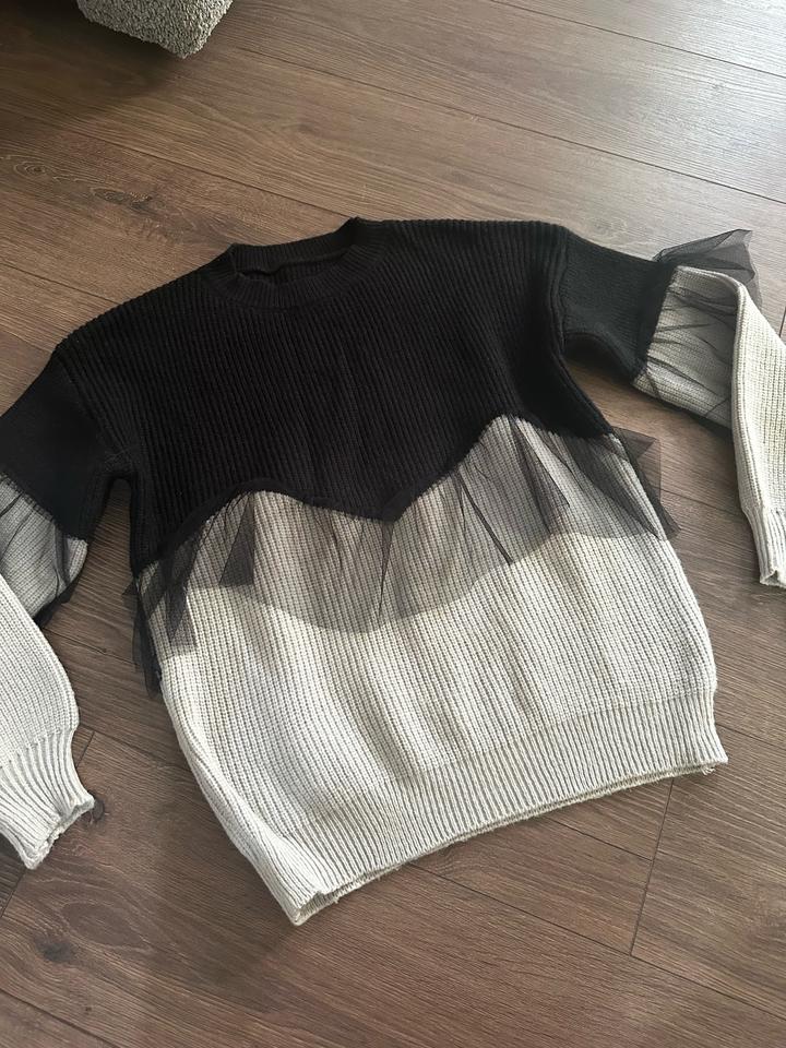 Свитер женский