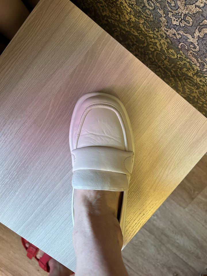 Лоферы женские