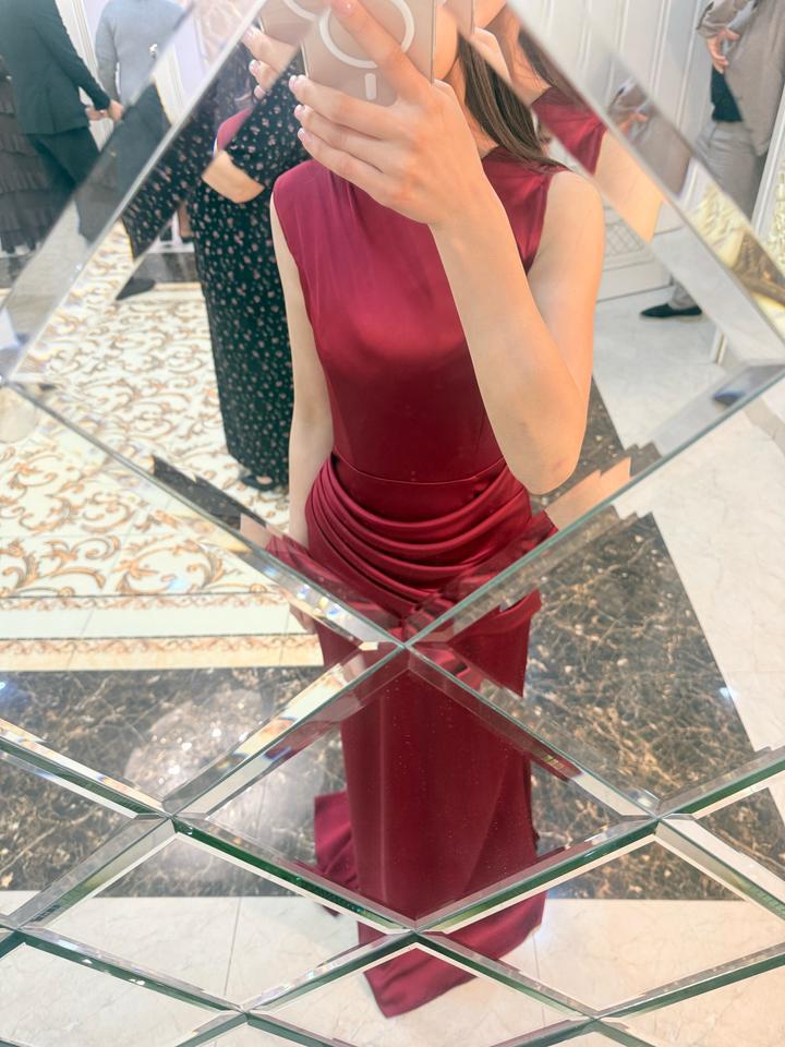 Платья Scarlet