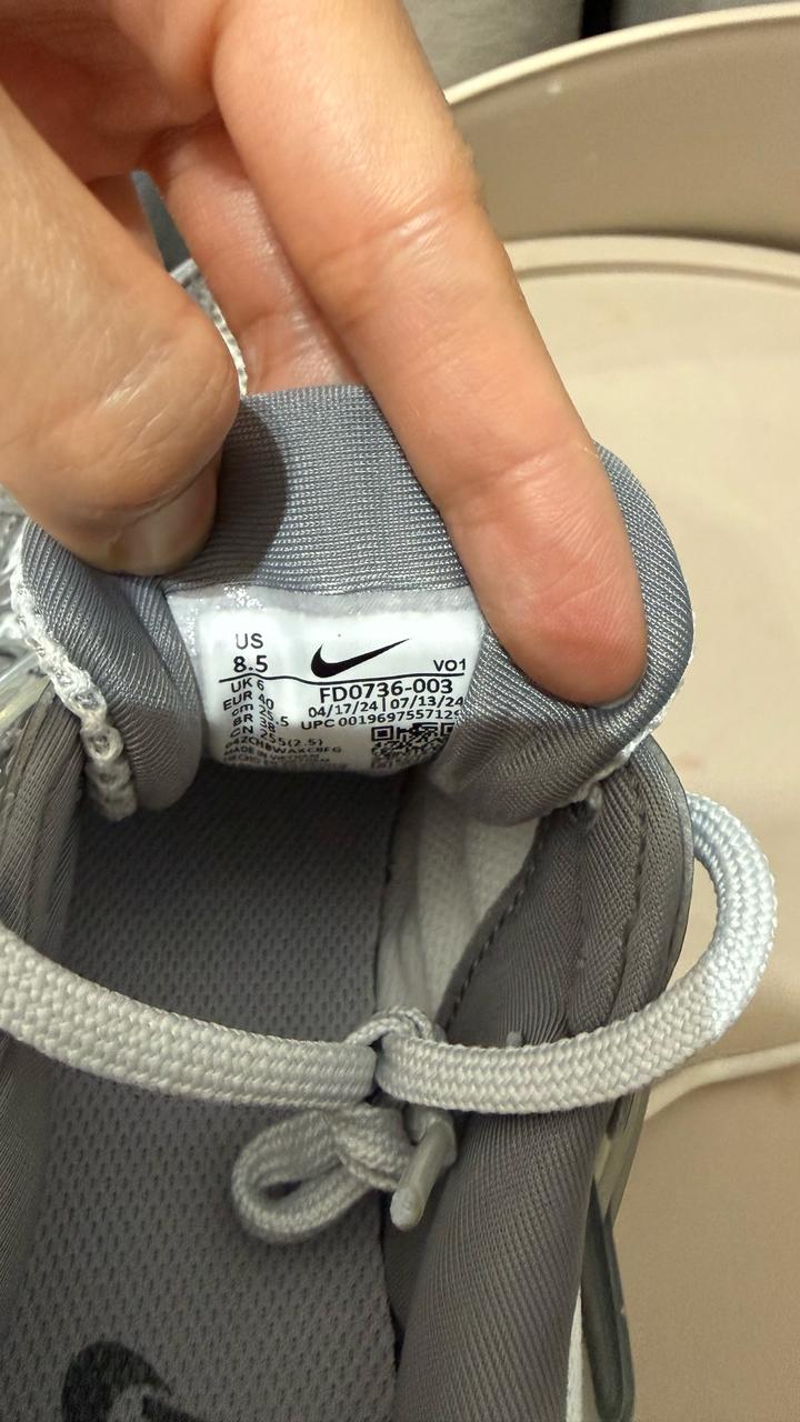 Nike V2k