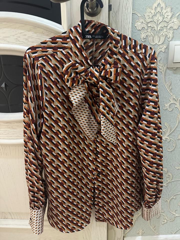 Блузка Zara