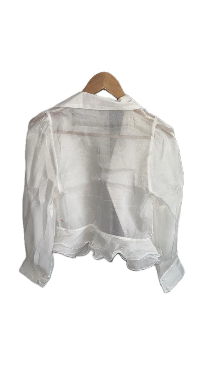 Белая блузка