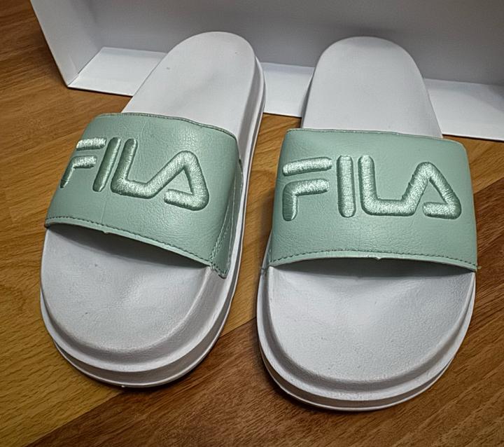 Пляжные шлепанцы Fila