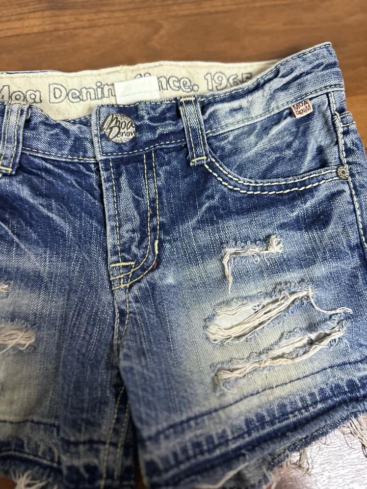 Шорты на девочку на 8-9 лет