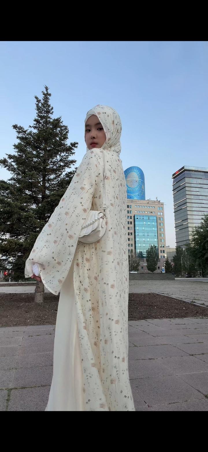 Абая тройка