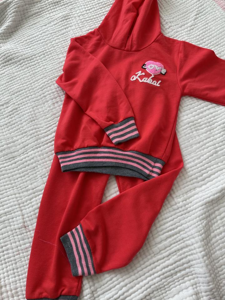 Спортивный костюм