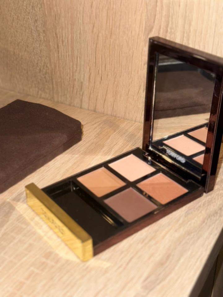 Кико контур в стике и палетка Tom Ford