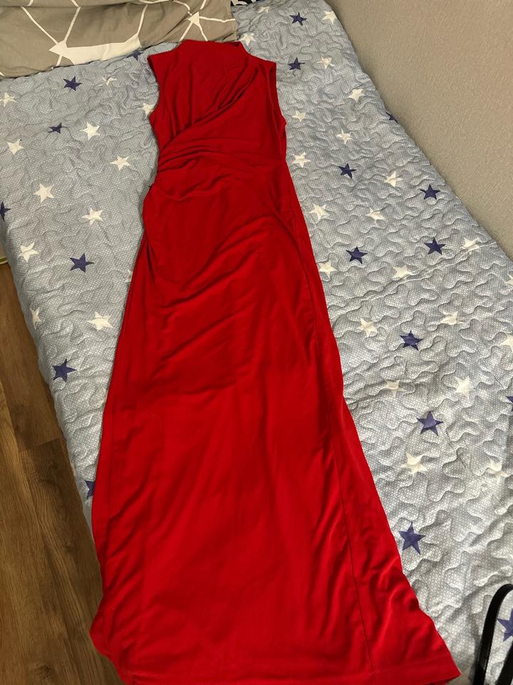 Вечернее платье Макси Zara