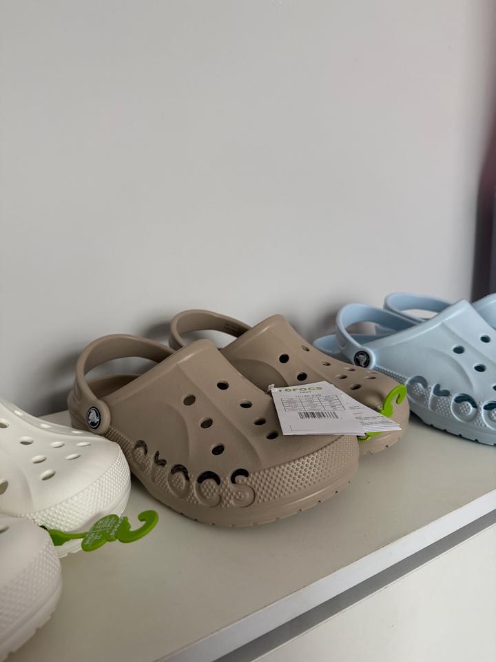Crocs
