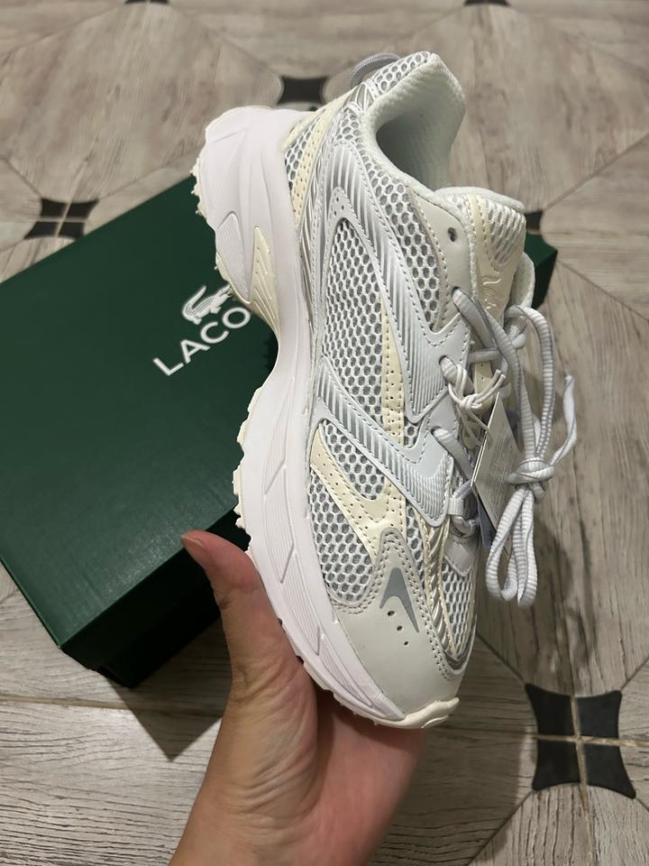 Кроссовки женские Lacoste