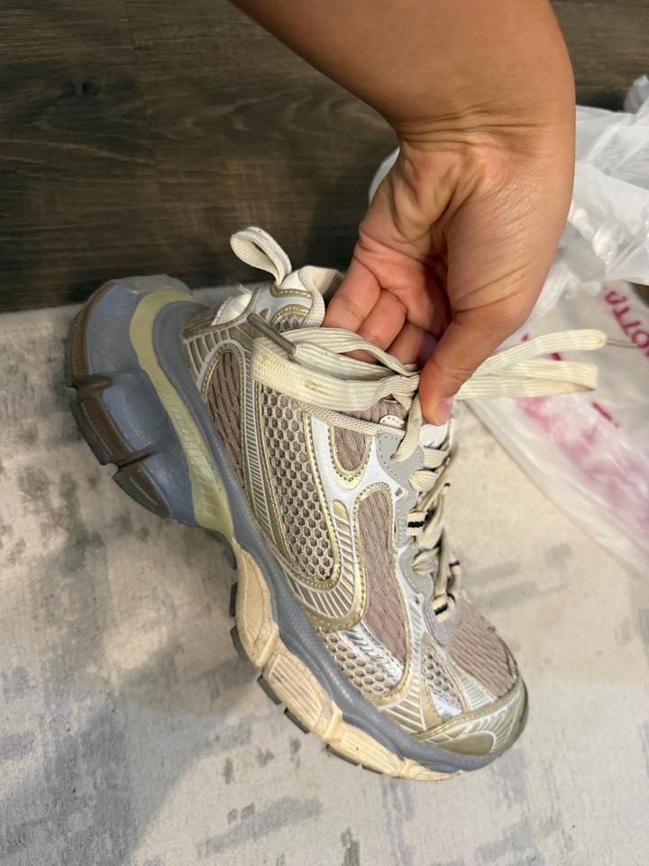 Отдам все обуви за 18.000 тг