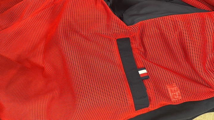 Легкая куртка TOMMY HILFIGER