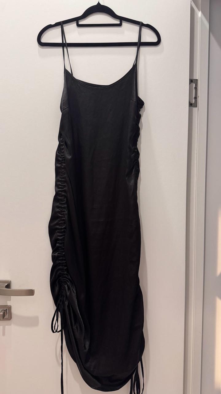 Платье шелковое