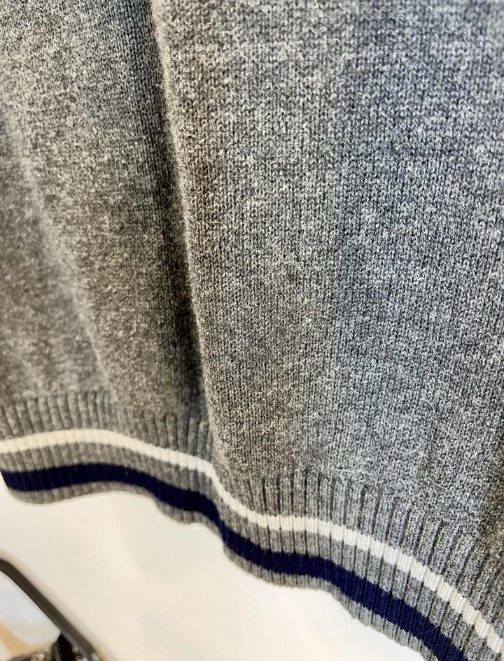 Жилетка серая