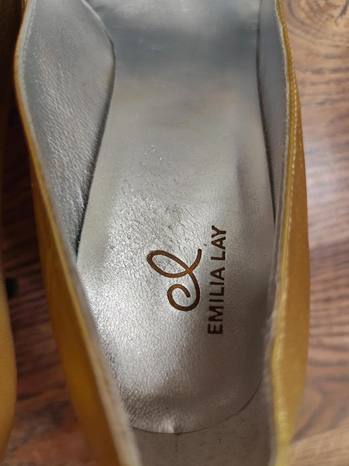 Итальянская обувь в золотистом цвете Оригинал.