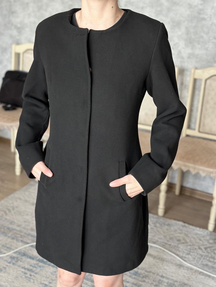 Пальто черное