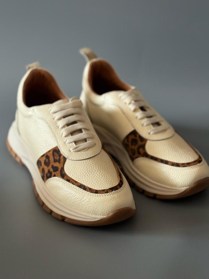 Новые кроссовки натуральные кожа, Турция