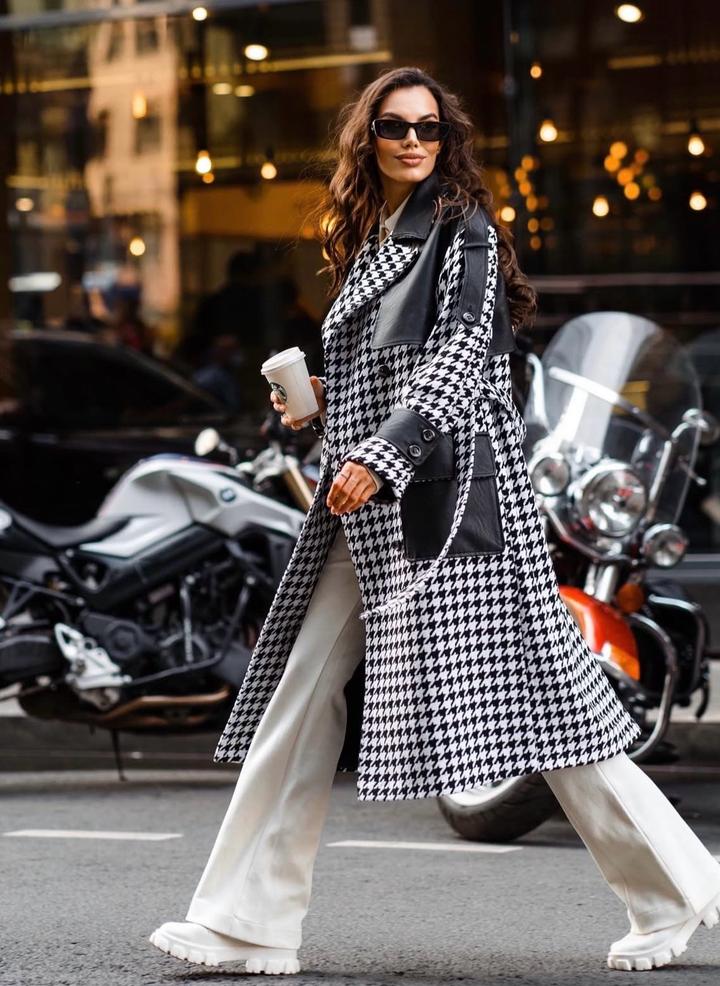 Очень стильное пальто бренда Rizzle