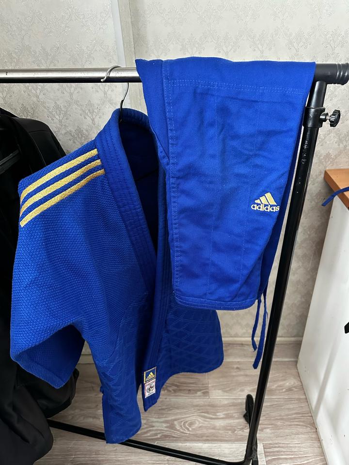 Кимоно для дзюдо adidas синий