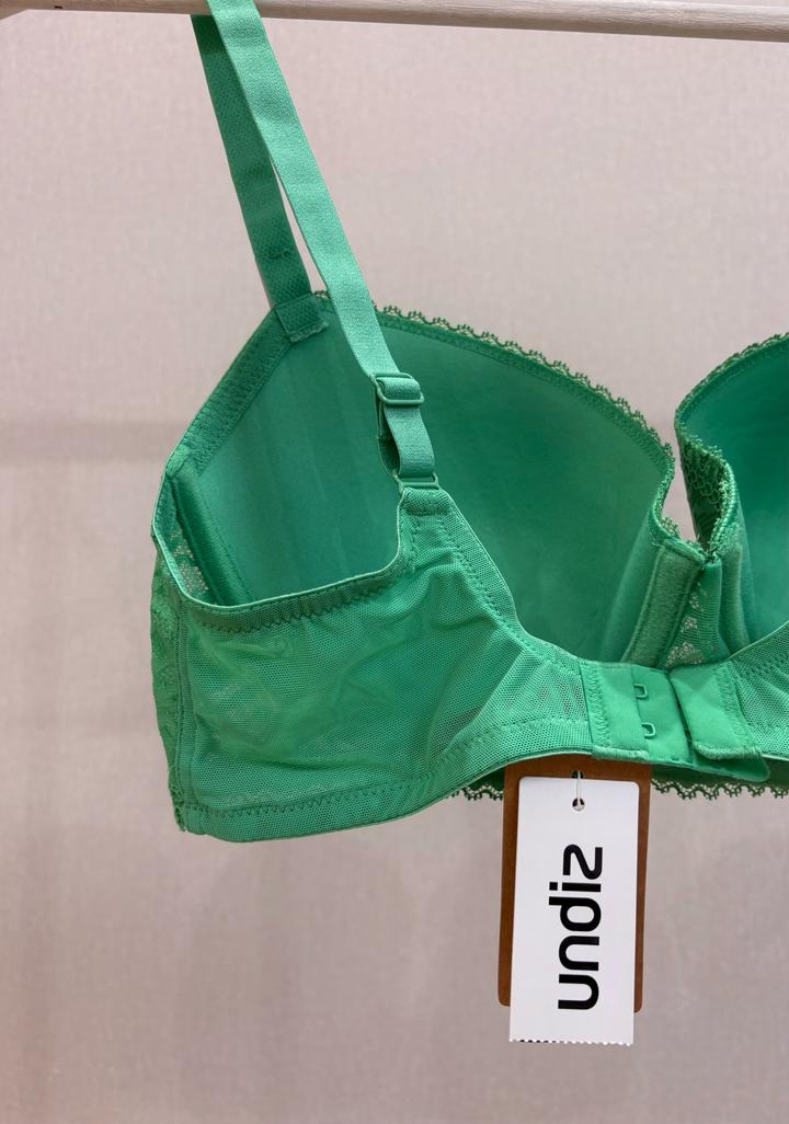 Бюстгальтер, Undiz