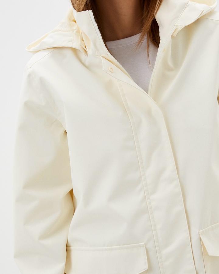 Белая ветровка outventure