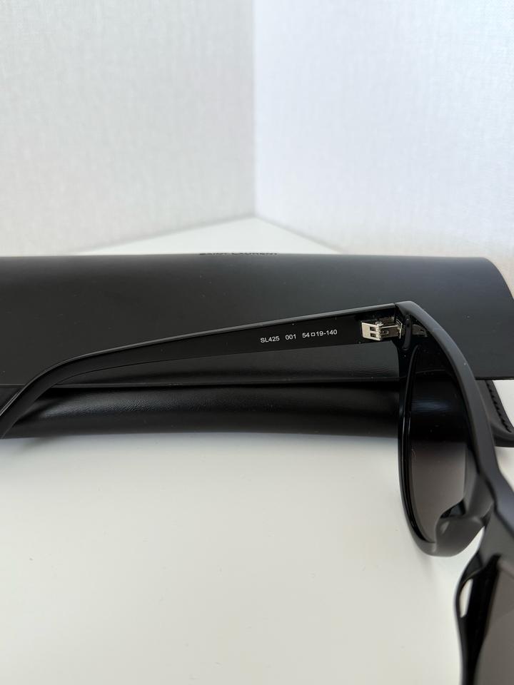 Очки Yves Saint Laurent