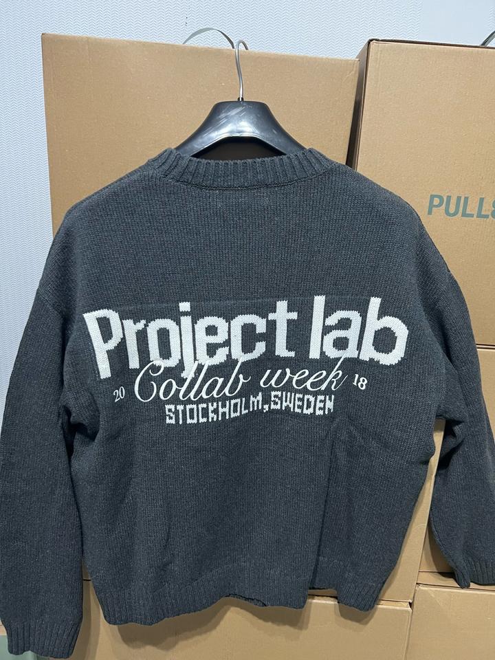 новый свитер Pull&bear