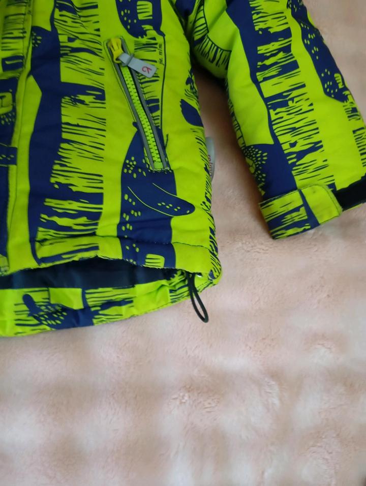 Продам зимнюю куртку со штанами