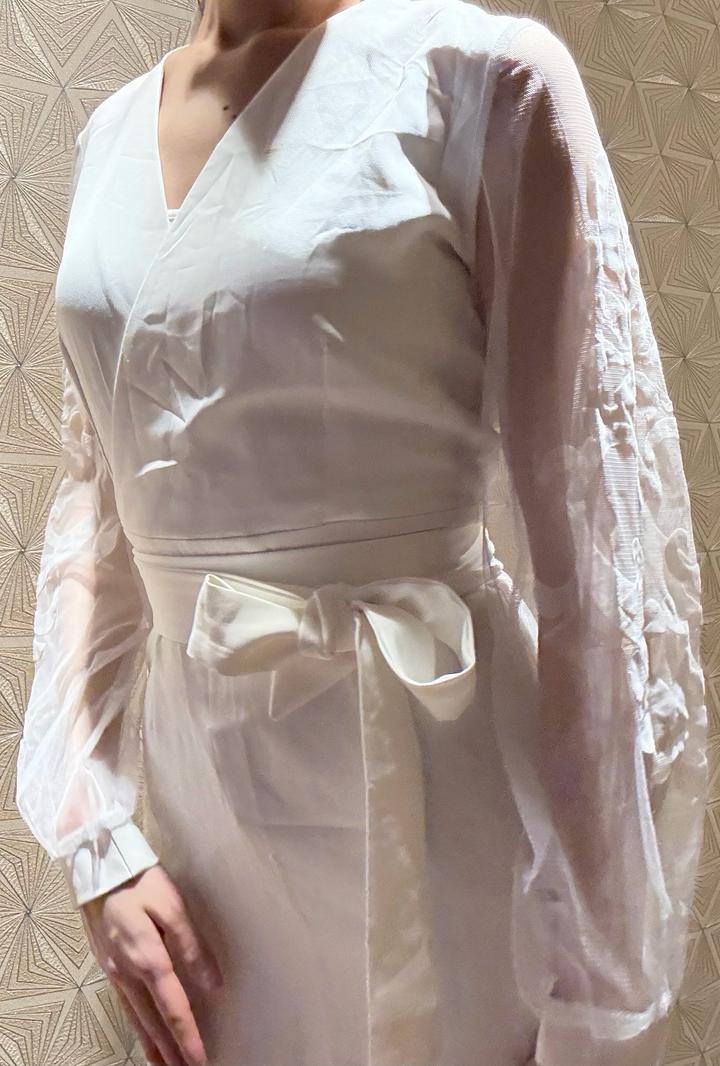 Белое платье