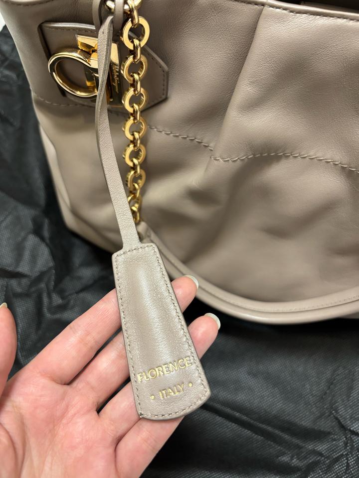 Новая Salvatore Ferragamo Gancini Chain Bag оригинал