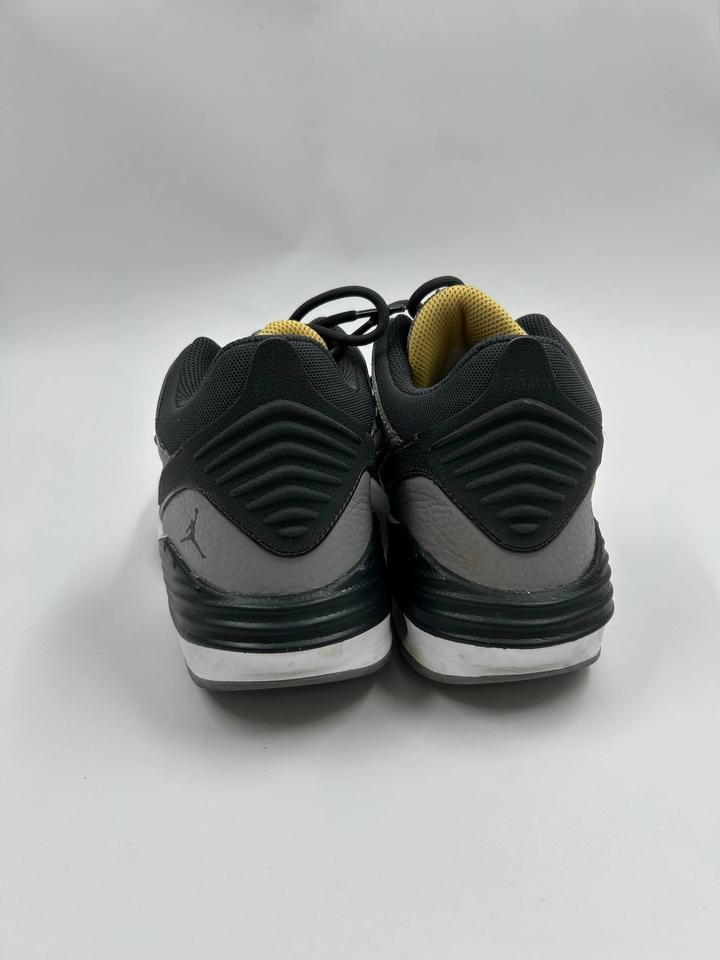 Nike кроссовки