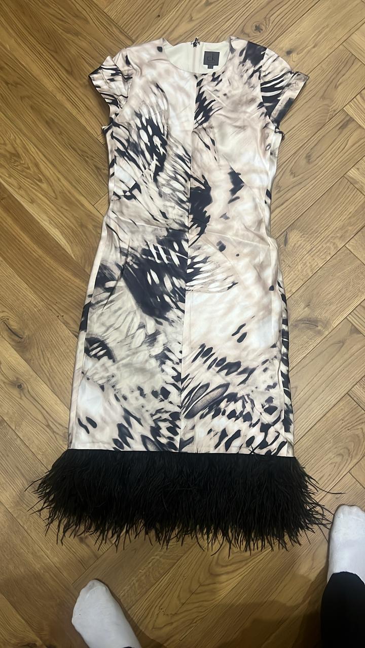 Платья