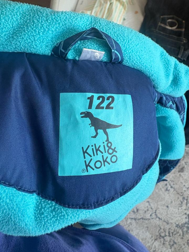 Продам куртку