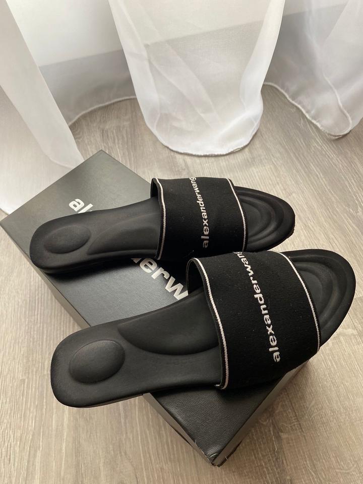 Шлепы 39 размер,Alexander Wong