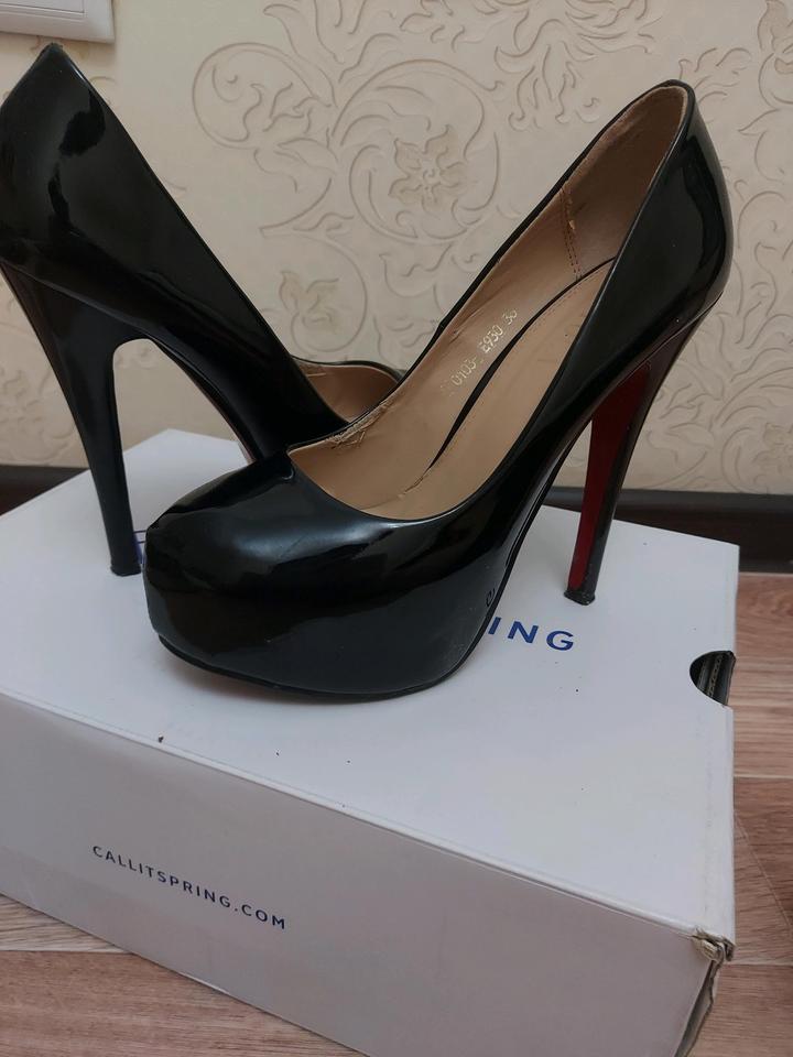 Лакированный туфли