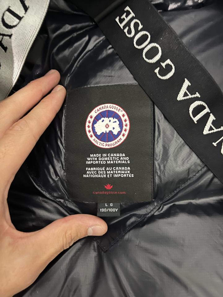 Пуховик Canada Goose