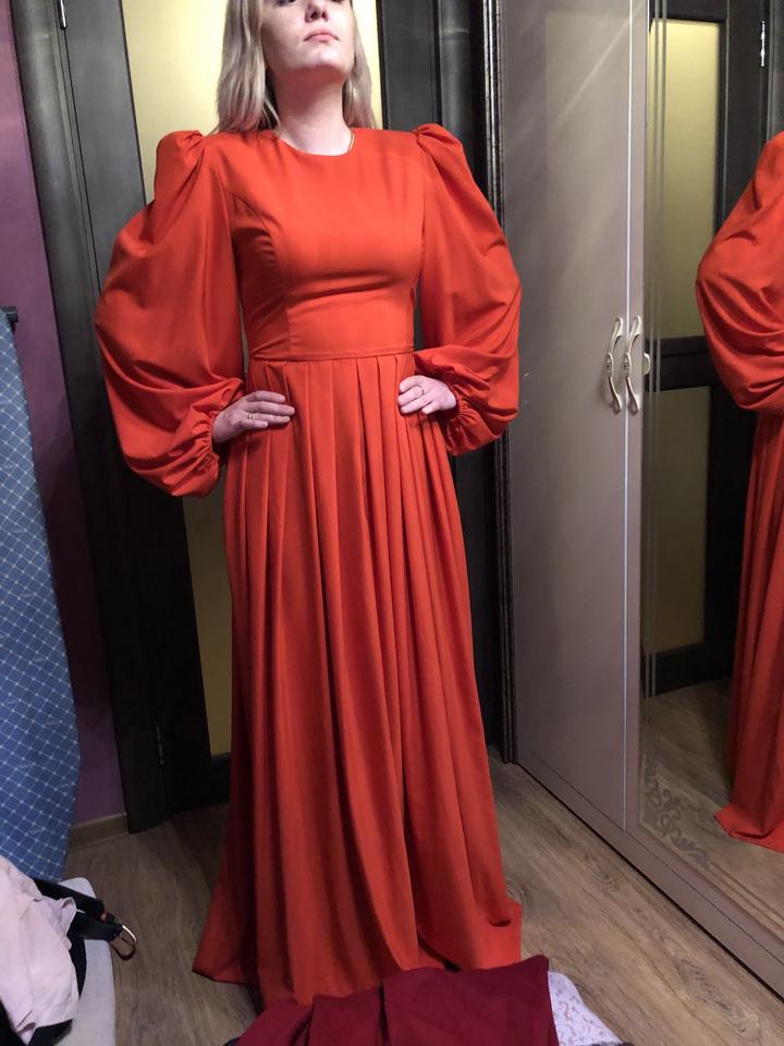 Стильно платье