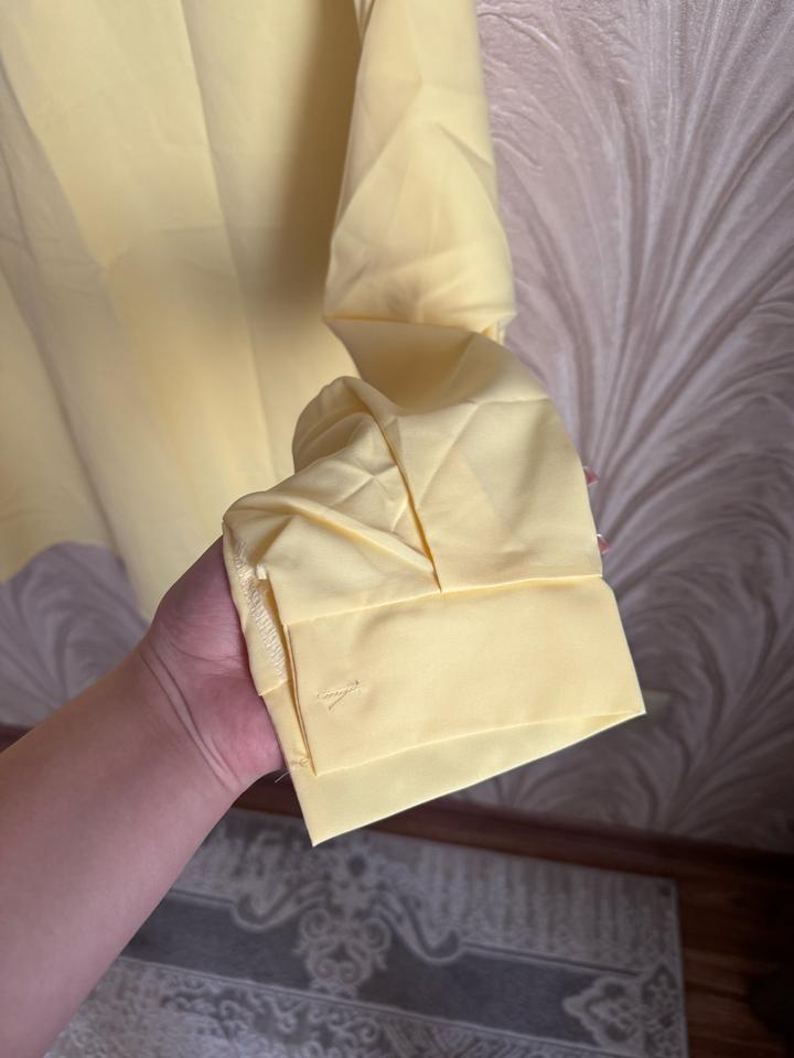 желтая рубашка