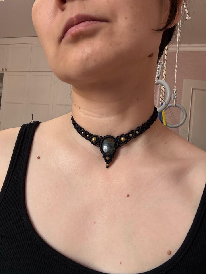 Чокер с натуральным лабрадором