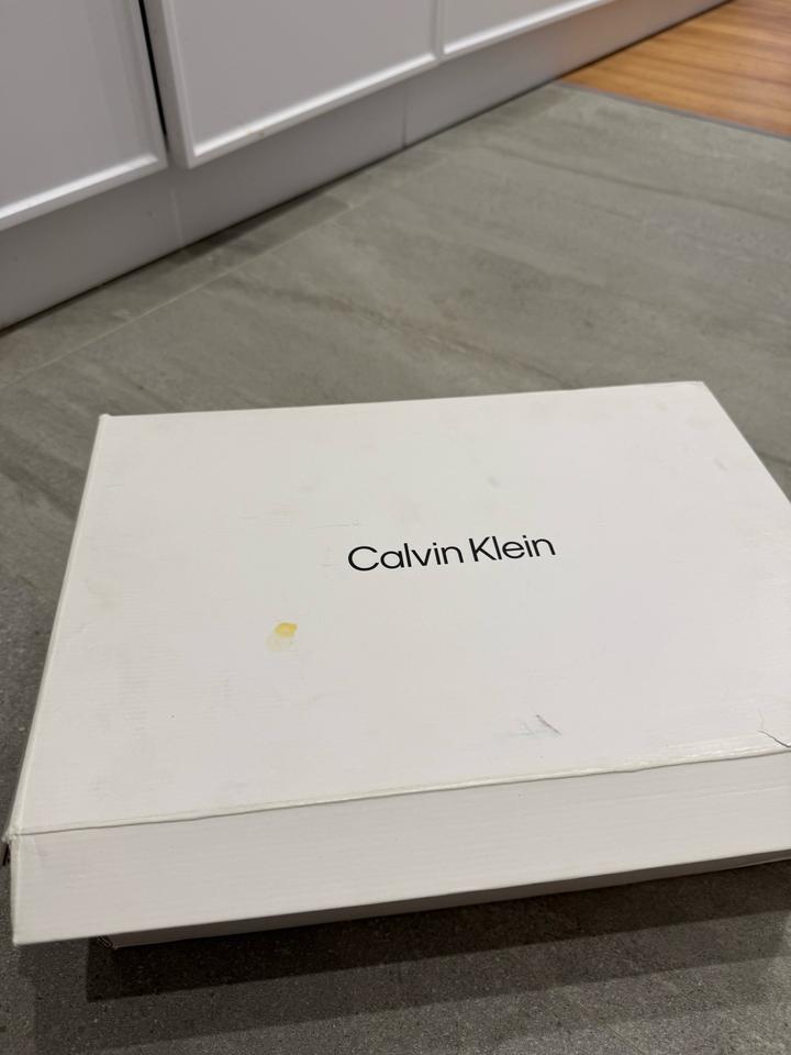 Новые сапоги Calvin Klein