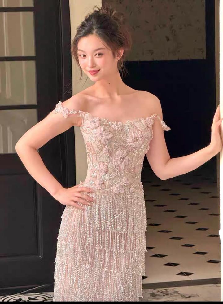 Вечернее платье