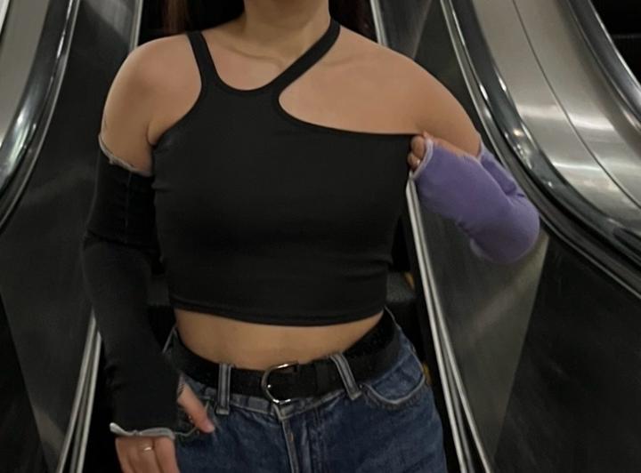 3 Кроп-топа и 1 жилетка