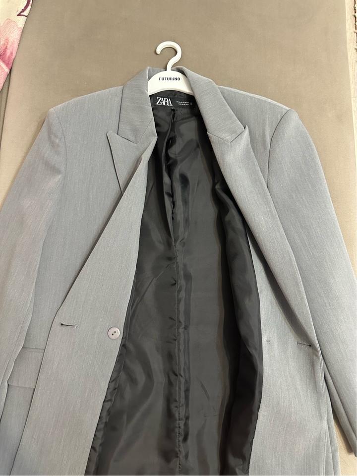 Серый пиджак Zara