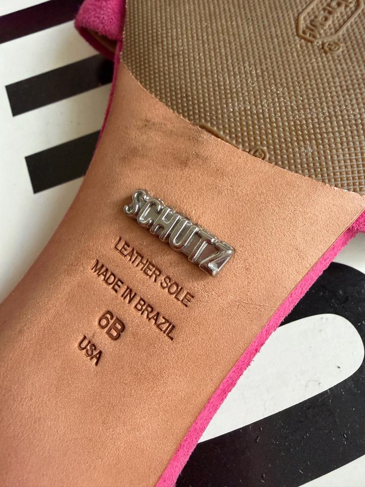 Шлепки Schutz