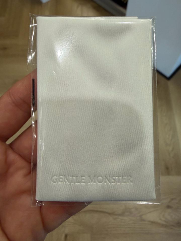 Gentle monster